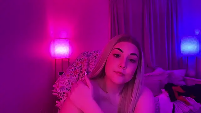 BellaMarieXO online show from 03-26-26, 02:17