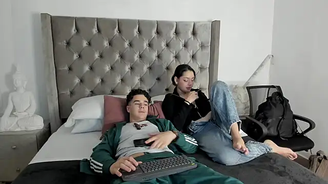 Snapshot of RedNDizzy chatting on 02-19-26, 12:28 RedNDizzy online show from 02-19-26, 12:28