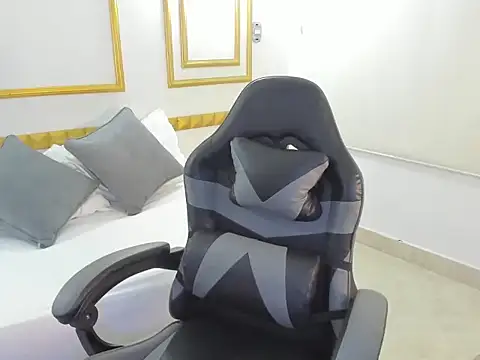 bella fernand online show from 02-02-26, 07:01