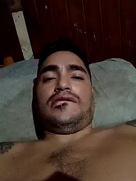 Snapshot of Darkmusic236 chatting on 03-07-26, 08:22 Darkmusic236 online show from 03-07-26, 08:22