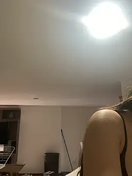 Snapshot of _wtdreamgirl chatting on 03-10-26, 05:18 wtdreamgirl online show from 03-10-26, 05:18