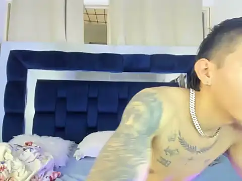 Snapshot of Scook_Gray_ chatting on 03-13-26, 09:32 Scook Gray online show from 03-13-26, 09:32