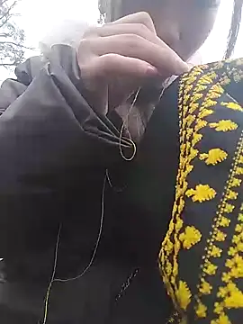 Snapshot of Hina2xx chatting on 01-08-26, 03:09 Hina2xx online show from 01-08-26, 03:09