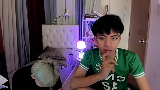 davincihugecock online show from 04-21-26, 05:28