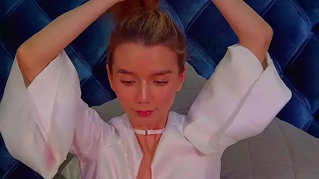 VanessaVienne online show from 03-08-26, 02:04