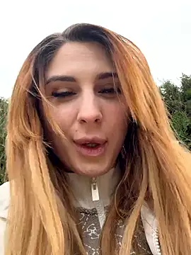 LucyBridgette online show from 04-12-26, 02:55