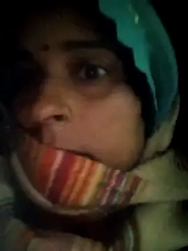 Snapshot of Reena_lodha chatting on 01-14-26, 10:36 Reena lodha online show from 01-14-26, 10:36