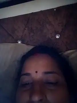 Snapshot of Reena_lodha chatting on 02-09-26, 01:09 Reena lodha online show from 02-09-26, 01:09