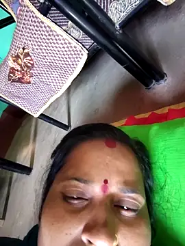 Snapshot of Reena_lodha chatting on 03-11-26, 09:26 Reena lodha online show from 03-11-26, 09:26