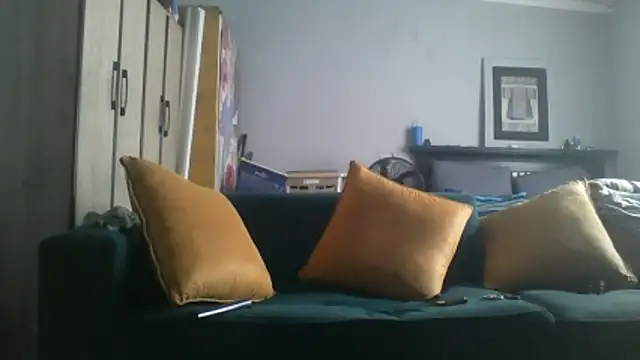 Snapshot of Winterslender chatting on 05-16-26, 06:54 Winterslender online show from 05-16-26, 06:54