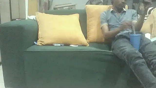 Snapshot of Winterslender chatting on 05-21-26, 08:49 Winterslender online show from 05-21-26, 08:49