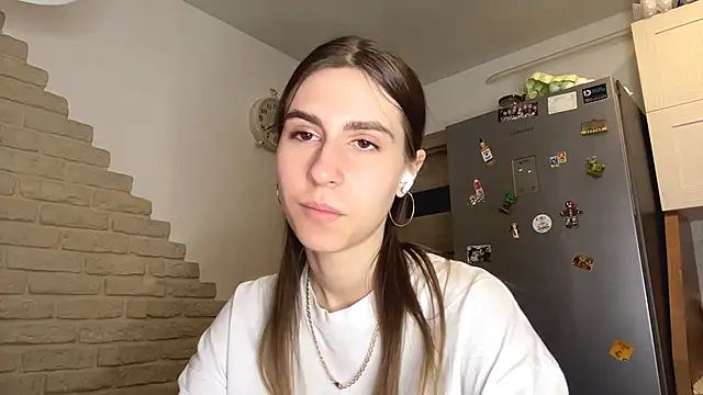 ElsieKuhlmann online show from 04-18-26, 07:07