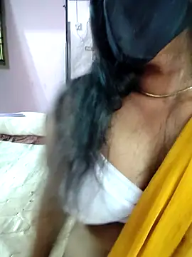 Snapshot of suma_telugu1 chatting on 05-08-26, 07:36 suma telugu1 online show from 05-08-26, 07:36