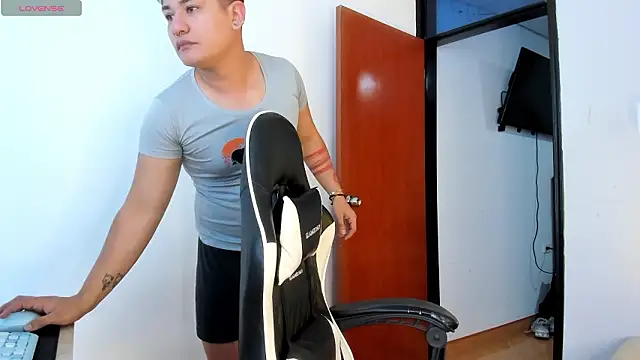 Theo Rowan online show from 02-03-26, 07:08