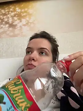 LadyinBed99 online show from 02-03-26, 01:27