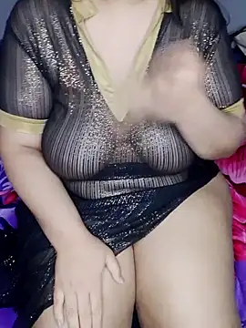 Snapshot of Curvymoza chatting on 04-08-26, 01:05 Curvymoza online show from 04-08-26, 01:05