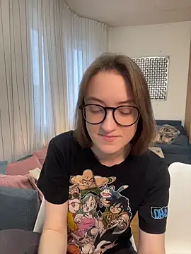 Snapshot of Persephone_Kore chatting on 05-20-26, 04:24 Persephone Kore online show from 05-20-26, 04:24