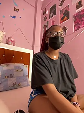 Snapshot of thakhiii3 chatting on 03-16-26, 01:15 thakhiii3 online show from 03-16-26, 01:15