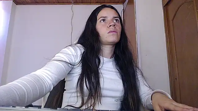 Shanel Lozano online show from 04-21-26, 04:34