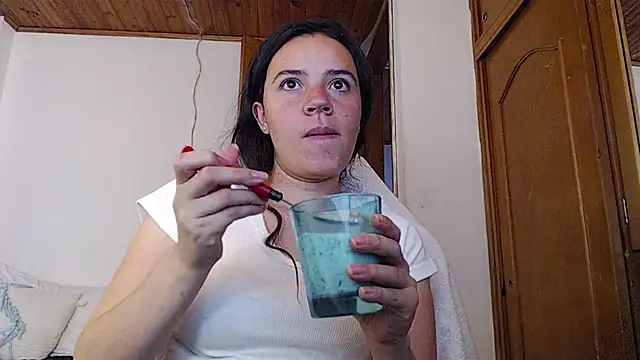 Snapshot of Shanel_Lozano chatting on 05-14-26, 10:05 Shanel Lozano online show from 05-14-26, 10:05