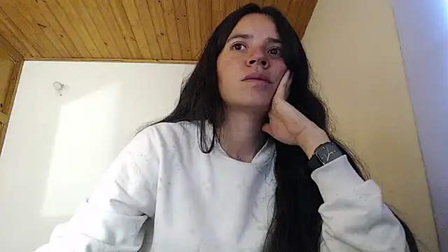 Snapshot of Shanel_Lozano chatting on 06-10-26, 10:52 Shanel Lozano online show from 06-10-26, 10:52