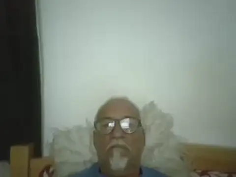 Snapshot of Patyman chatting on 03-10-26, 10:59 Patyman online show from 03-10-26, 10:59