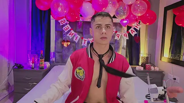 LeoMonnroe online show from 02-12-26, 07:53