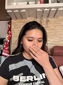 Veronica Wins  online show from 04-23-26, 08:33