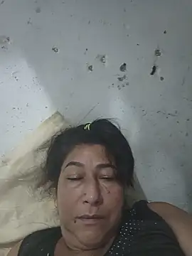 Snapshot of PatriciaGrajales chatting on 05-27-26, 01:30 PatriciaGrajales online show from 05-27-26, 01:30