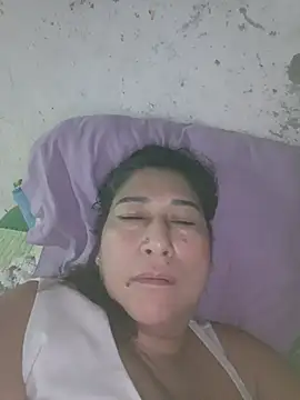 Snapshot of PatriciaGrajales chatting on 06-07-26, 07:28 PatriciaGrajales online show from 06-07-26, 07:28