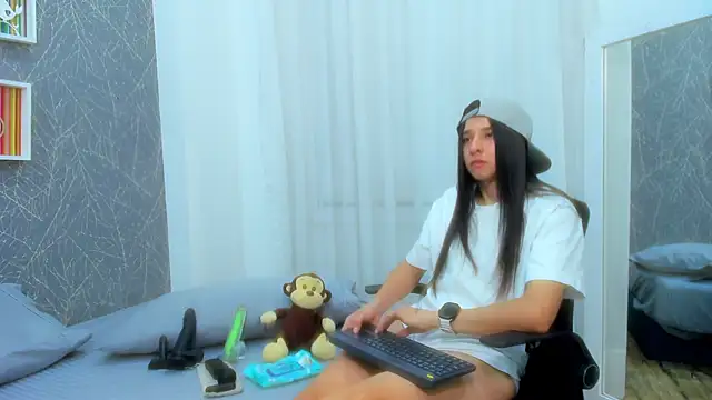 Snapshot of ViictoriiaSaenz chatting on 02-21-26, 03:51 ViictoriiaSaenz online show from 02-21-26, 03:51