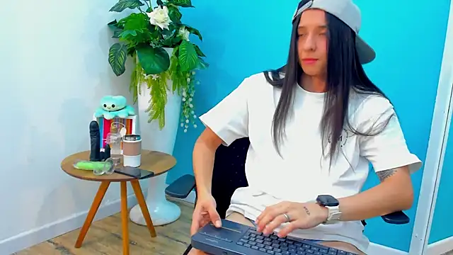 Snapshot of ViictoriiaSaenz chatting on 03-02-26, 05:08 ViictoriiaSaenz online show from 03-02-26, 05:08