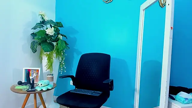 Snapshot of ViictoriiaSaenz chatting on 03-03-26, 04:07 ViictoriiaSaenz online show from 03-03-26, 04:07