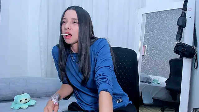 ViictoriiaSaenz online show from 04-15-26, 12:39