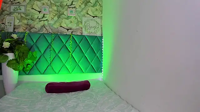 AlexiiaBrown online show from 05-15-26, 03:52