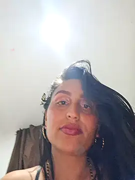LunaRouuse  online show from 05-16-26, 11:03