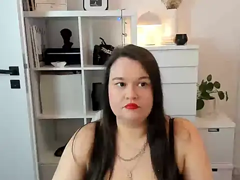 HollyDanceSoul online show from 02-25-26, 06:56