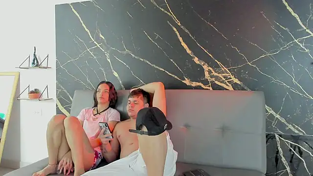 Snapshot of uncontrolled_fire chatting on 02-21-26, 07:15 uncontrolled fire online show from 02-21-26, 07:15