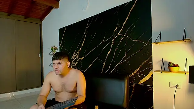 Snapshot of uncontrolled_fire chatting on 02-28-26, 07:15 uncontrolled fire online show from 02-28-26, 07:15