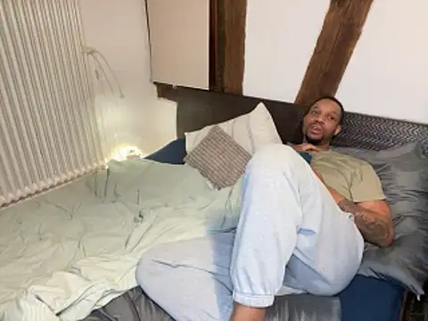 midnight ballerina  online show from 02-28-26, 10:55