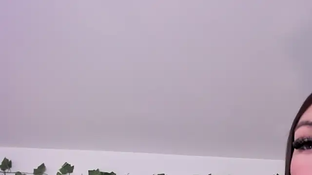 Snapshot of lizz_lunna chatting on 03-13-26, 09:54 lizz lunna online show from 03-13-26, 09:54