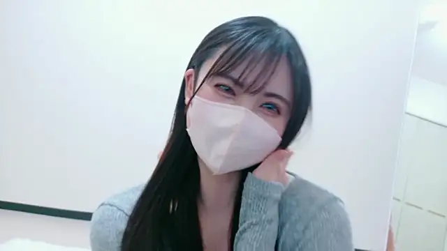 Snapshot of Miria-pq chatting on 02-20-26, 08:05 Miria-pq online show from 02-20-26, 08:05