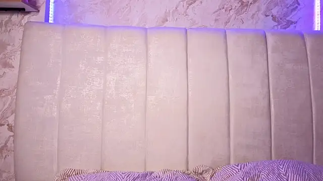 KimiNaru online show from 02-10-26, 04:16