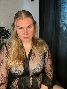 SexyBlondJoanna online show from 02-26-26, 10:58