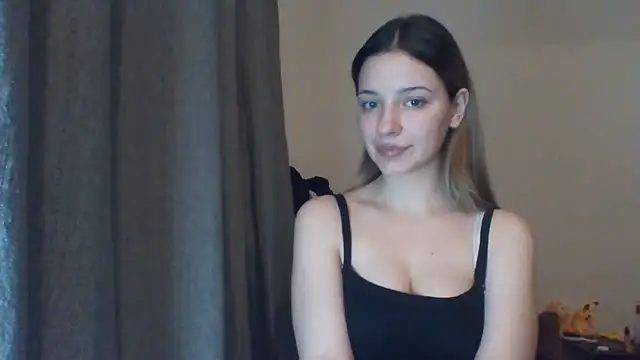 Snapshot of EvelineMagnetic chatting on 06-02-26, 08:33 EvelineMagnetic online show from 06-02-26, 08:33