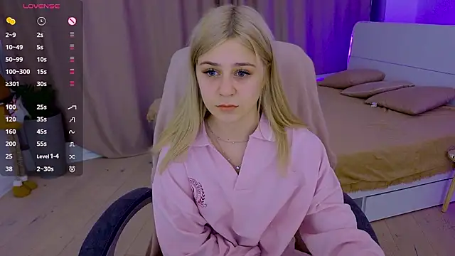 Snapshot of ApheliaStar chatting on 03-04-26, 04:46 ApheliaStar online show from 03-04-26, 04:46