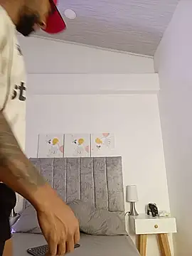 Snapshot of Dante_Knox chatting on 05-17-26, 11:50 Dante Knox online show from 05-17-26, 11:50