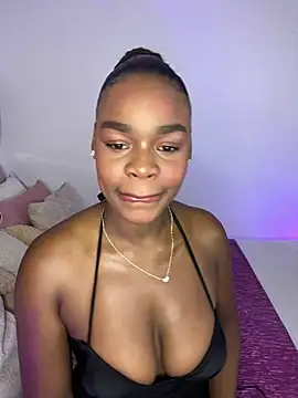 Snapshot of Venuswil chatting on 06-20-26, 11:02 Venuswil online show from 06-20-26, 11:02