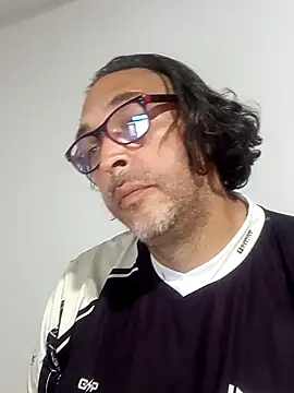 Snapshot of Big_vittollo chatting on 02-13-26, 02:29 Big vittollo online show from 02-13-26, 02:29