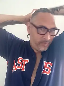 Snapshot of Big_vittollo chatting on 02-21-26, 03:02 Big vittollo online show from 02-21-26, 03:02